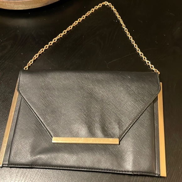 Black textured vinyl shoulder bag with gold hardware - Picture 1 of 10